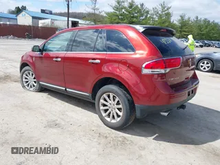 2015 Lincoln MKX with VIN 2LMDJ8JK3FBL24337, listed as a IAAI auction lot 41913926 with 142,619 mi miles. Bid and sale history available at carsss.com. Image 3.