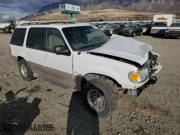 2000 Mercury Mountaineer with VIN 4M2DU66P8YUJ15148, listed as a Copart auction lot 84107204 with 194,511 mi miles and Salvage title. Bid and sale history available at DreamBid. Image 4.