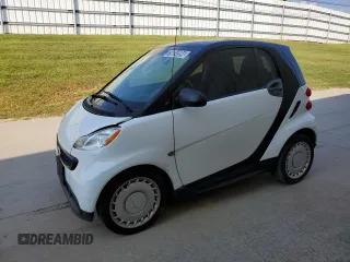 2015 Smart fortwo Passion with VIN WMEEJ3BA9FK806363, listed as a Copart auction lot 75024994 with 84,716 mi miles and Clean Title. Bid and sale history available at carsss.com. Image 1.