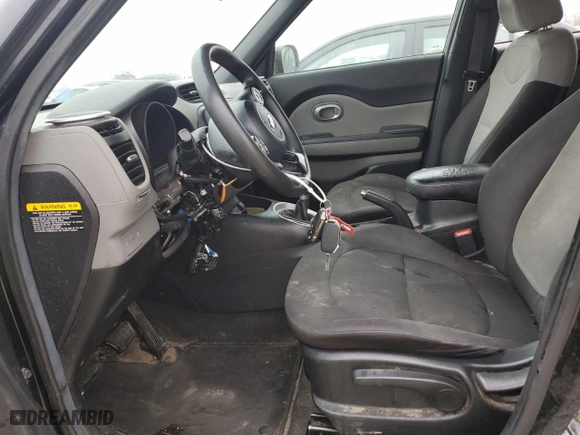 2015 Kia Soul with VIN KNDJN2A26F7205663, listed as a Copart auction lot 45842404 with 218,067 mi miles and Salvage Title. Bid and sale history available at carsss.com. Image 7.