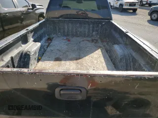 2005 GMC Sierra 1500 with VIN 1GTJC33235F813444, listed as a Copart auction lot 74541684 with 520,838 mi miles and Salvage Title. Bid and sale history available at DreamBid. Image 10.