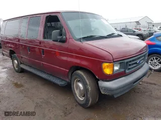 2003 Ford Econoline Wagon XL with VIN 1FBSS31L63HA93064, listed as a IAAI auction lot 41939642 with NaN miles. Bid and sale history available at carsss.com. Image 1.