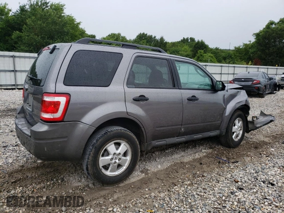 2011 Ford Escape XLT with VIN 1FMCU0D77BKA14232, listed as a Copart auction lot 62128054 with 184,244 mi miles and Salvage Title. Bid and sale history available at carsss.com. Image 3.