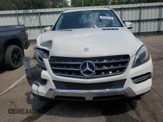 2013 Mercedes-Benz M 350 with VIN 4JGDA2EB0DA201915, listed as a Copart auction lot 62342135 with 225,797 mi miles and Salvage title. Bid and sale history available at DreamBid. Image 5.