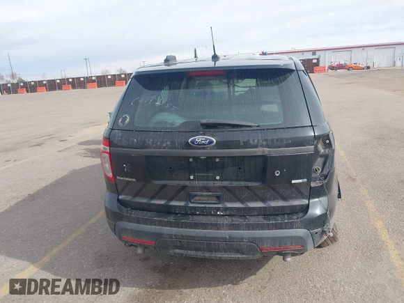 2013 Ford Police Interceptor Utility z VIN 1FM5K8AR6DGA63897, wystawiony jako IAAI lot #41855311 z przebiegiem Nie podano mil oraz . Historia ofert i sprzedaży dostępna na DreamBid. Obrazek 17.
