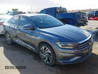 2021 Volkswagen Jetta SEL Premium z VIN 3VWG57BU0MM020550, wystawiony jako IAAI lot #41784254 z przebiegiem 108 183 mil mil oraz . Historia ofert i sprzedaży dostępna na DreamBid. Obrazek 1.