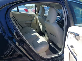 2013 Volvo S60 T5 Premier with VIN YV1612FS8D2218879, listed as a IAAI auction lot 41998703 with 139,085 mi miles. Bid and sale history available at carsss.com. Image 8.