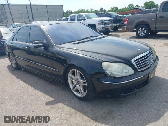 2006 Mercedes-Benz S 500 z VIN WDBNG75J06A484636, wystawiony jako IAAI lot #42058885 z przebiegiem Nie podano mil oraz . Historia ofert i sprzedaży dostępna na DreamBid. Obrazek 1.