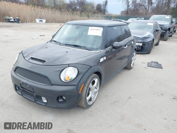 2013 MINI Hardtop S z VIN WMWSV3C51DT393480, wystawiony jako IAAI lot #41875837 z przebiegiem 117 157 mil mil oraz . Historia ofert i sprzedaży dostępna na DreamBid. Obrazek 17.
