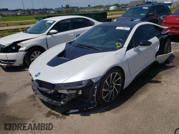 2016 BMW i8 z VIN WBY2Z2C53GV675600, wystawiony jako Copart lot #51118821 z przebiegiem 2 470 mil mil oraz Czysty tytuł • Clean title. Historia ofert i sprzedaży dostępna na DreamBid. Obrazek 2.
