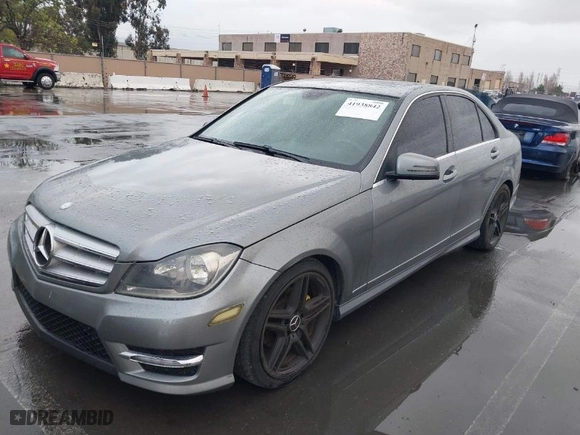 2013 Mercedes-Benz C-Class C 250 Sport with VIN WDDGF4HBXDR275778, listed as a IAAI auction lot 41938842 with 93,247 mi miles. Bid and sale history available at carsss.com. Image 6.