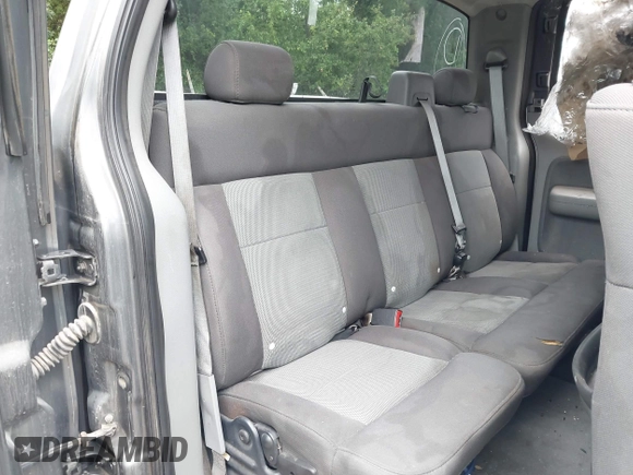 2004 Ford F-150 STX with VIN 1FTRX12W04NC31418, listed as a IAAI auction lot 42182162 with 355,095 mi miles and . Bid and sale history available at carsss.com. Image 8.