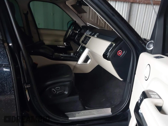 2014 Land Rover Range Rover HSE with VIN SALGS2WF0EA136283, listed as a IAAI auction lot 42161616 with 135,133 mi miles and . Bid and sale history available at DreamBid. Image 5.