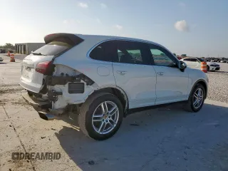 2017 Porsche Cayenne Turbo S E-Hybrid with VIN WP1AA2A28HKA87576, listed as a Copart auction lot 61856885 with 46,509 mi miles and Salvage title. Bid and sale history available at DreamBid. Image 3.