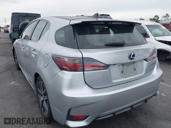 2014 Lexus CT 200h z VIN JTHKD5BH2E2186051, wystawiony jako IAAI lot #40992691 z przebiegiem 119 001 mil mil oraz . Historia ofert i sprzedaży dostępna na DreamBid. Obrazek 3.