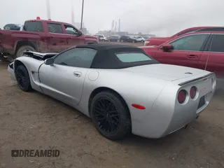 2001 Chevrolet Corvette z VIN 1G1YY32G715118809, wystawiony jako IAAI lot #41570974 z przebiegiem 118 819 mil mil oraz . Historia ofert i sprzedaży dostępna na DreamBid. Obrazek 3.