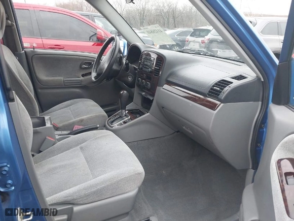 2004 Suzuki XL-7 LX with VIN JS3TX92V144102557, listed as a IAAI auction lot 41426848 with 149,686 mi miles. Bid and sale history available at carsss.com. Image 5.