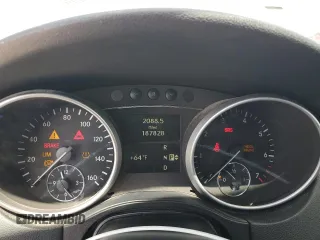2011 Mercedes-Benz M 350 z VIN 4JGBB8GB3BA737632, wystawiony jako Copart lot #57589175 z przebiegiem 187 828 mil mil oraz Szkoda całkowita • Salvage title. Historia ofert i sprzedaży dostępna na DreamBid. Obrazek 9.