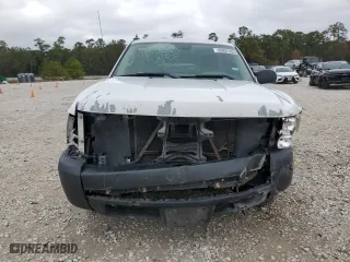 2007 Chevrolet Silverado 1500 Work Truck with VIN 1GCEC14C37Z588022, listed as a Copart auction lot 83831424 with 257,930 mi miles and Salvage Title. Bid and sale history available at carsss.com. Image 5.