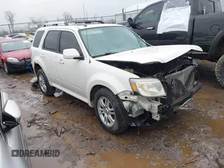2010 Mercury Mariner Premier with VIN 4M2CN9HG8AKJ23758, listed as a IAAI auction lot 41724073 with 204,485 mi miles. Bid and sale history available at carsss.com. Image 1.