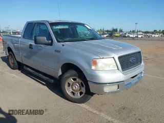2004 Ford F-150 XL with VIN 1FTPX12594NA32477, listed as a IAAI auction lot 42088113 with 266,389 mi miles. Bid and sale history available at carsss.com. Image 1.