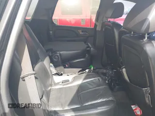 2007 GMC Yukon SLT z VIN 1GKFC13JX7J348408, wystawiony jako IAAI lot #41687021 z przebiegiem Nie podano mil oraz . Historia ofert i sprzedaży dostępna na DreamBid. Obrazek 8.