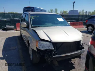 2013 Chrysler Town & Country Touring with VIN 2C4RC1BG2DR605857, listed as a IAAI auction lot 42001954 with 158,445 mi miles. Bid and sale history available at carsss.com. Image 12.