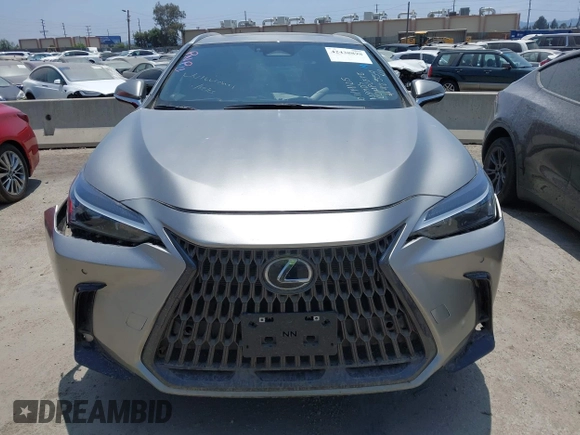 2022 Lexus NX 350 Premium z VIN 2T2GGCEZ1NC008202, wystawiony jako IAAI lot #42438898 z przebiegiem 14 729 mil mil oraz . Historia ofert i sprzedaży dostępna na DreamBid. Obrazek 12.