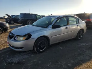 2005 Saturn ION ION 1 z VIN 1G8AG52FX5Z161225, wystawiony jako Copart lot #46923055 z przebiegiem 91 369 mil mil oraz Szkody całkowita. Historia ofert i sprzedaży dostępna na DreamBid. Obrazek 1.