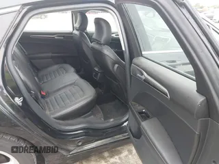 2015 Ford Fusion SE with VIN 1FA6P0HD9F5113069, listed as a IAAI auction lot 42126855 with 122,969 mi miles. Bid and sale history available at carsss.com. Image 8.