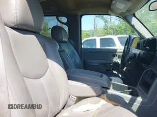 2004 GMC Yukon XL SLT with VIN 1GKFK16Z04R237304, listed as a IAAI auction lot 41987935 with 228,488 mi miles. Bid and sale history available at carsss.com. Image 5.