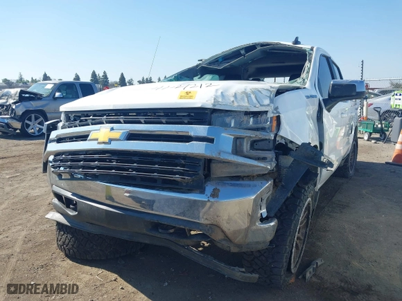 2020 Chevrolet Silverado 1500 LT with VIN 3GCUYDED7LG231104, listed as a IAAI auction lot 41627212 with 1 mi miles. Bid and sale history available at carsss.com. Image 17.
