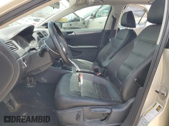 2014 Volkswagen Jetta TDI with VIN 3VWLL7AJ1EM250823, listed as a Copart auction lot 64051745 with 234,958 mi miles and Salvage title. Bid and sale history available at DreamBid. Image 7.