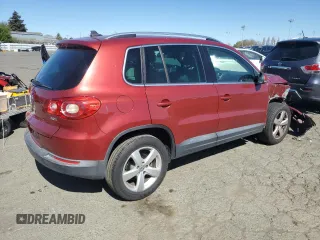 2010 Volkswagen Tiguan with VIN WVGAV9AX4AW003953, listed as a Copart auction lot 48369585 with 108,467 mi miles and Salvage Title. Bid and sale history available at DreamBid. Image 3.