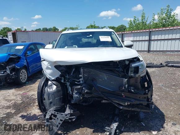 2024 Volkswagen Atlas SEL Premium R-Line with VIN 1V2FR2CAXRC582084, listed as a IAAI auction lot 42228600 with 20,389 mi miles and . Bid and sale history available at DreamBid. Image 13.