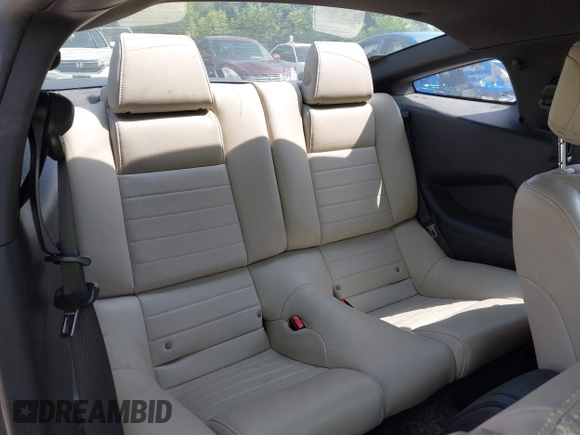 2014 Ford Mustang V6 с VIN 1ZVBP8AM5E5288545, выставлен на аукционе IAAI как лот 42494613 с пробегом 80 897 миль миль и . История ставок и продаж доступна на DreamBid. Изображение 8.