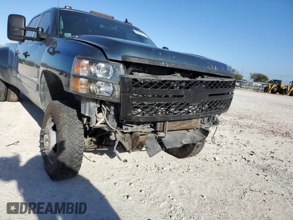 2012 Chevrolet Silverado 3500HD LT with VIN 1GC4K0C85CF194989, listed as a Copart auction lot 80480794 with 251,594 mi miles and Salvage Title. Bid and sale history available at carsss.com. Image 9.