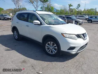 2016 Nissan Rogue S with VIN KNMAT2MV7GP618804, listed as a IAAI auction lot 41634599 with 123,859 mi miles. Bid and sale history available at carsss.com. Image 1.