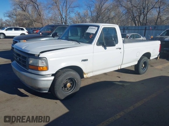 1995 Ford F-150 with VIN 1FTDF15Y4SLC02751, listed as a IAAI auction lot 41689464 with 366,344 mi miles. Bid and sale history available at carsss.com. Image 2.