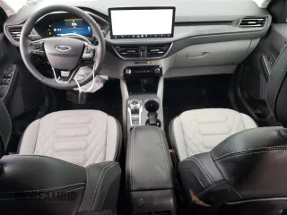 2023 Ford Escape with VIN 1FMCU0JZ0PUB24427, listed as a Copart auction lot 42050144 with 5,588 mi miles and . Bid and sale history available at DreamBid. Image 8.