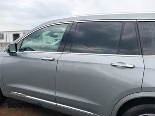2024 Cadillac XT6 FWD Premium Luxury with VIN 1GYKPCRS0RZ748048, listed as a IAAI auction lot 42043117 with 7,232 mi miles. Bid and sale history available at carsss.com. Image 14.
