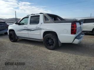2007 Chevrolet Avalanche LT w/3LT with VIN 3GNFK12327G177194, listed as a Copart auction lot 64501094 with 292,384 mi miles and Salvage Title. Bid and sale history available at carsss.com. Image 2.
