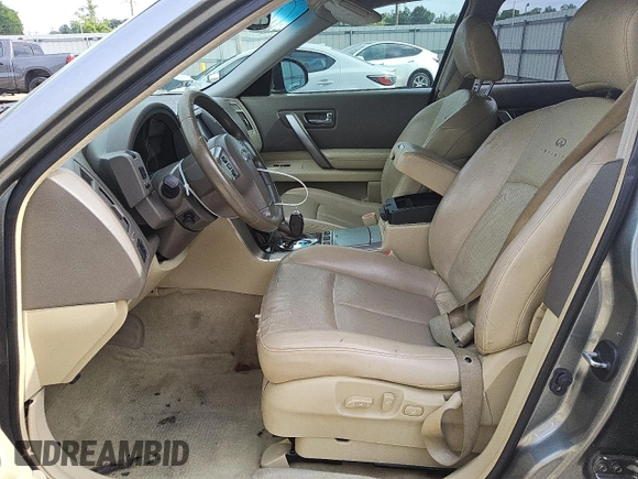 2008 Infiniti FX z VIN JNRAS08U08X102116, wystawiony jako Copart lot #56519735 z przebiegiem 217 516 mil mil oraz Szkoda całkowita • Salvage title. Historia ofert i sprzedaży dostępna na DreamBid. Obrazek 7.