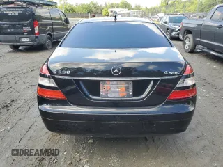 2009 Mercedes-Benz S 550 z VIN WDDNG86X59A281553, wystawiony jako Copart lot #59182785 z przebiegiem 198 424 mil mil oraz Czysty tytuł • Clean title. Historia ofert i sprzedaży dostępna na DreamBid. Obrazek 6.