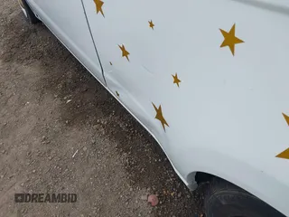 2008 Ford Focus SE z VIN 1FAHP33N68W227957, wystawiony jako IAAI lot #42321209 z przebiegiem Nie podano mil oraz . Historia ofert i sprzedaży dostępna na DreamBid. Obrazek 19.