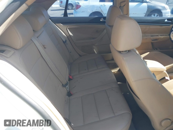 2007 Volkswagen Jetta 2.5 with VIN 3VWRF71K87M122916, listed as a IAAI auction lot 42299956 with 164,536 mi miles and . Bid and sale history available at DreamBid. Image 8.