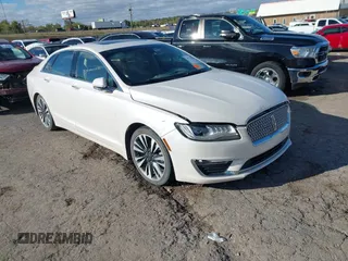 2018 Lincoln MKZ Reserve with VIN 3LN6L5E90JR620561, listed as a IAAI auction lot 40748397 with 62,825 mi miles. Bid and sale history available at carsss.com. Image 1.