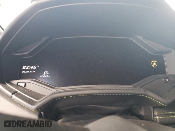 2016 Lamborghini Huracan z VIN ZHWUC2ZF2GLA04811, wystawiony jako Copart lot #72161434 z przebiegiem 24 565 mil mil oraz Szkody całkowita. Historia ofert i sprzedaży dostępna na DreamBid. Obrazek 9.