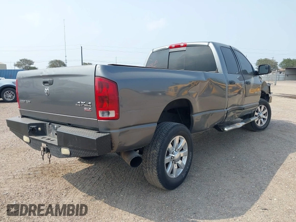 2006 Dodge 2500 SLT z VIN 1D7KS28C56J235984, wystawiony jako IAAI lot #42232600 z przebiegiem 366 134 mil mil oraz . Historia ofert i sprzedaży dostępna na DreamBid. Obrazek 4.