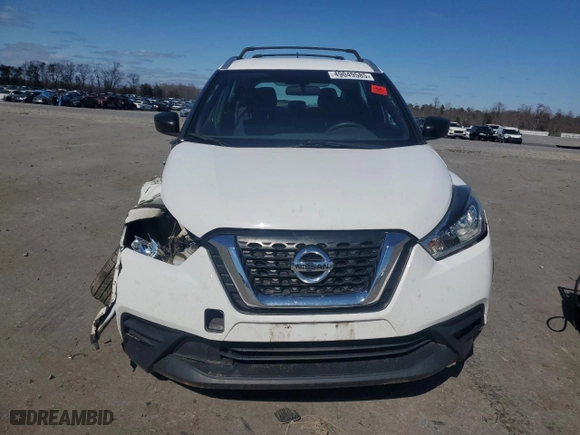 2019 Nissan Kicks S with VIN 3N1CP5CU9KL521490, listed as a Copart auction lot 49049585 with 93,610 mi miles and Salvage Title. Bid and sale history available at carsss.com. Image 5.
